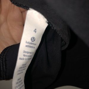 Lululemon crop top/sports bra
